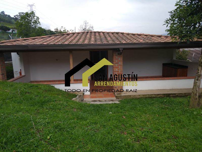 Casa en Arriendo en La Mina
